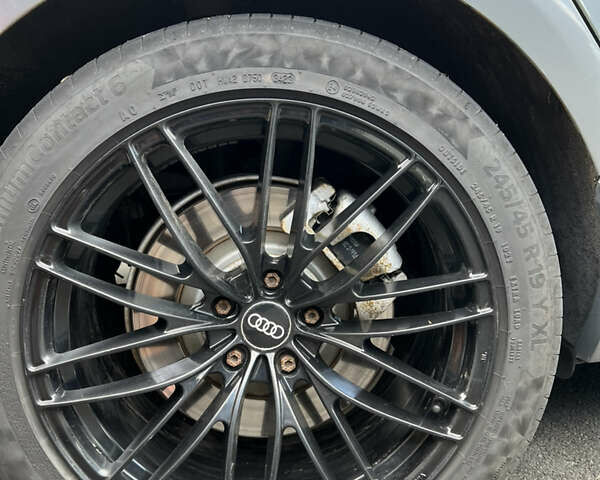 Серый Ауди А6, объемом двигателя 2.97 л и пробегом 285 тыс. км за 18500 $, фото 58 на Automoto.ua