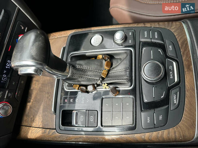 Сірий Ауді А6, об'ємом двигуна 3 л та пробігом 216 тис. км за 10500 $, фото 22 на Automoto.ua
