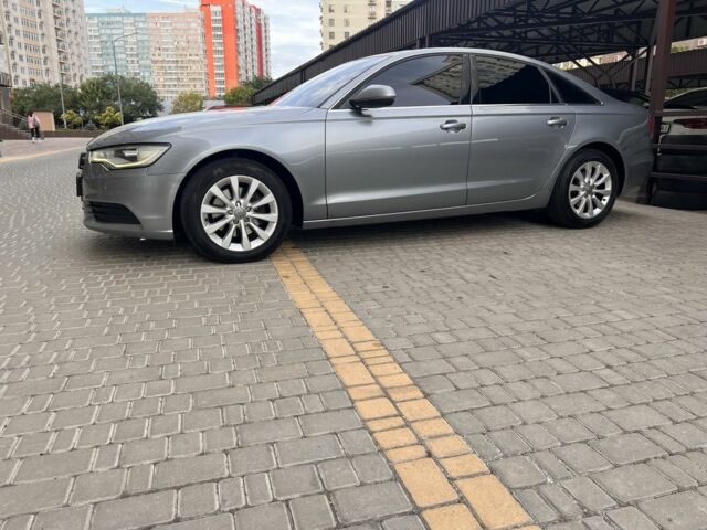 Сірий Ауді А6, об'ємом двигуна 2 л та пробігом 188 тис. км за 15000 $, фото 5 на Automoto.ua