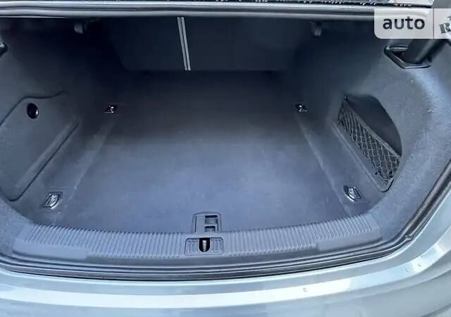 Сірий Ауді А6, об'ємом двигуна 1.98 л та пробігом 0 тис. км за 14800 $, фото 1 на Automoto.ua