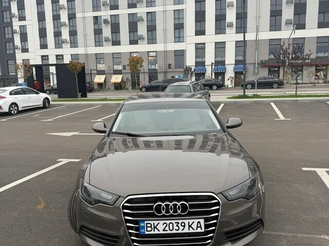 Сірий Ауді А6, об'ємом двигуна 2 л та пробігом 230 тис. км за 10250 $, фото 7 на Automoto.ua