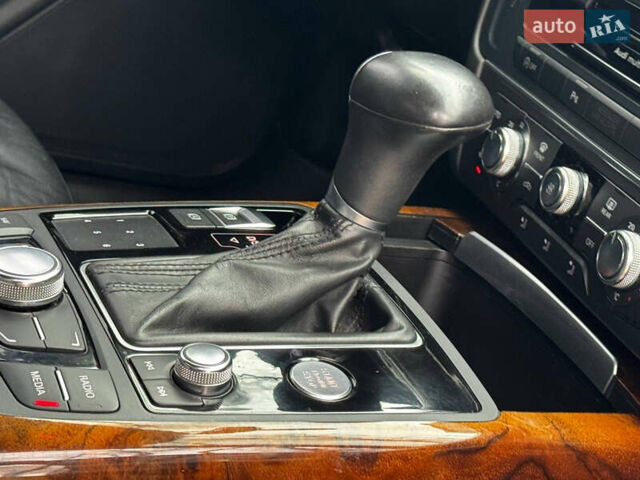 Серый Ауди А6, объемом двигателя 2.97 л и пробегом 238 тыс. км за 16850 $, фото 34 на Automoto.ua