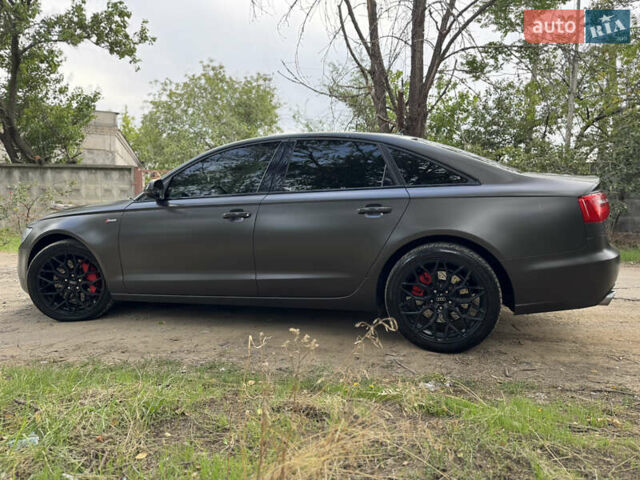 Серый Ауди А6, объемом двигателя 3 л и пробегом 180 тыс. км за 13800 $, фото 3 на Automoto.ua