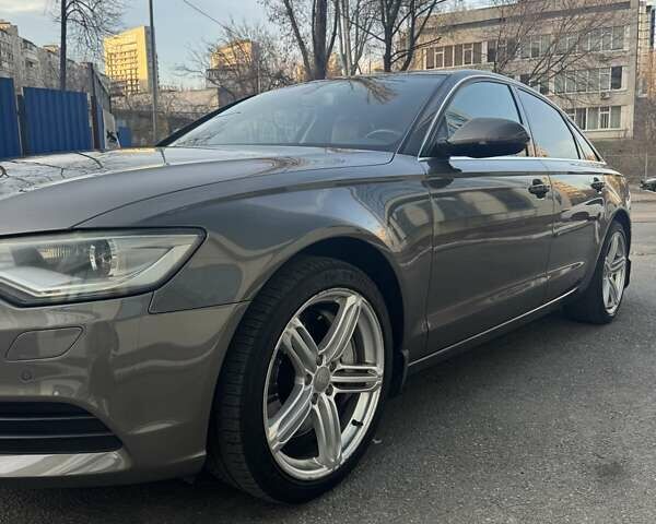 Серый Ауди А6, объемом двигателя 3 л и пробегом 193 тыс. км за 15500 $, фото 2 на Automoto.ua
