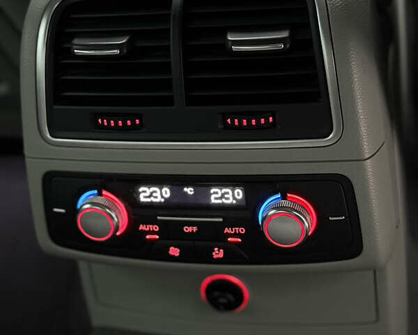 Серый Ауди А6, объемом двигателя 2.97 л и пробегом 307 тыс. км за 16499 $, фото 47 на Automoto.ua