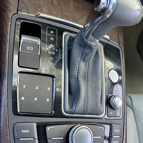 Сірий Ауді А6, об'ємом двигуна 3 л та пробігом 215 тис. км за 12900 $, фото 34 на Automoto.ua