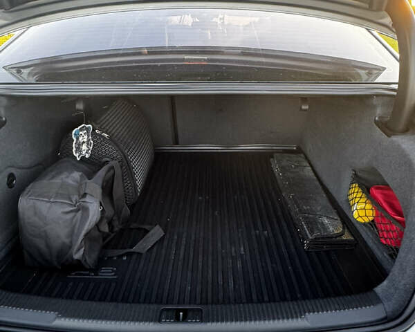 Сірий Ауді А6, об'ємом двигуна 1.97 л та пробігом 205 тис. км за 15500 $, фото 14 на Automoto.ua