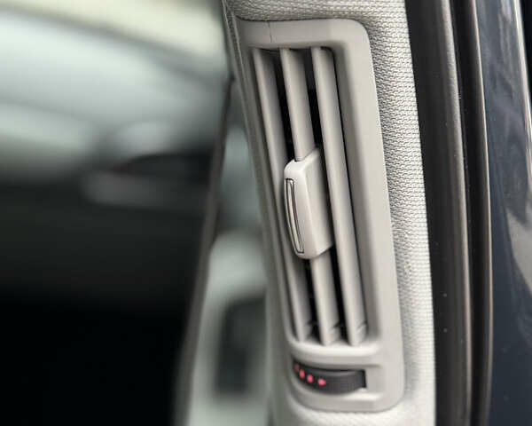 Серый Ауди А6, объемом двигателя 2.97 л и пробегом 307 тыс. км за 16499 $, фото 49 на Automoto.ua