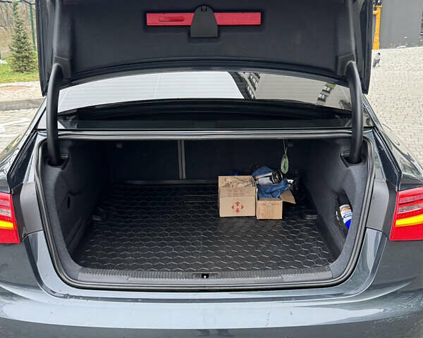 Серый Ауди А6, объемом двигателя 2.97 л и пробегом 307 тыс. км за 16499 $, фото 43 на Automoto.ua