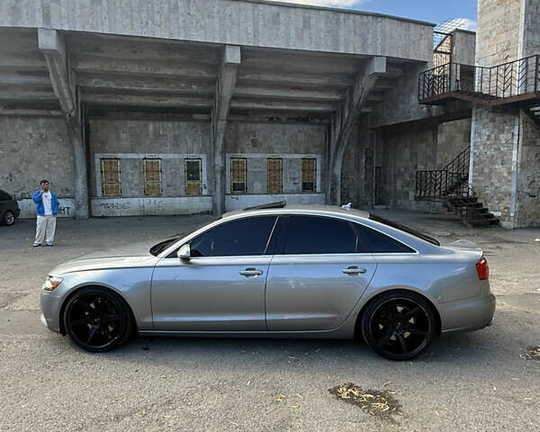 Серый Ауди А6, объемом двигателя 1.98 л и пробегом 216 тыс. км за 15000 $, фото 8 на Automoto.ua