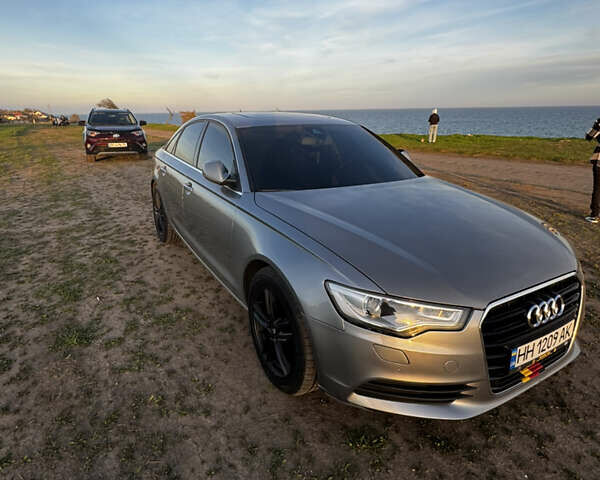 Сірий Ауді А6, об'ємом двигуна 1.97 л та пробігом 205 тис. км за 15500 $, фото 4 на Automoto.ua