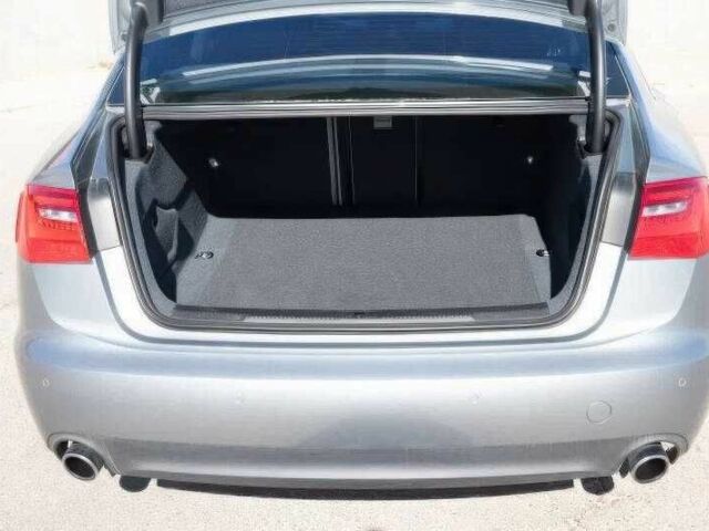 Серый Ауди А6, объемом двигателя 3 л и пробегом 150 тыс. км за 6600 $, фото 17 на Automoto.ua