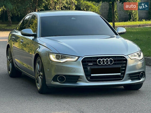 Серый Ауди А6, объемом двигателя 3 л и пробегом 289 тыс. км за 18500 $, фото 1 на Automoto.ua