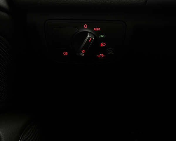 Сірий Ауді А6, об'ємом двигуна 3 л та пробігом 194 тис. км за 16500 $, фото 52 на Automoto.ua