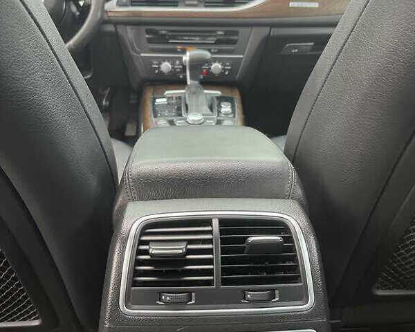 Серый Ауди А6, объемом двигателя 2 л и пробегом 163 тыс. км за 3000 $, фото 15 на Automoto.ua