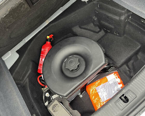 Сірий Ауді А6, об'ємом двигуна 3 л та пробігом 192 тис. км за 16000 $, фото 19 на Automoto.ua