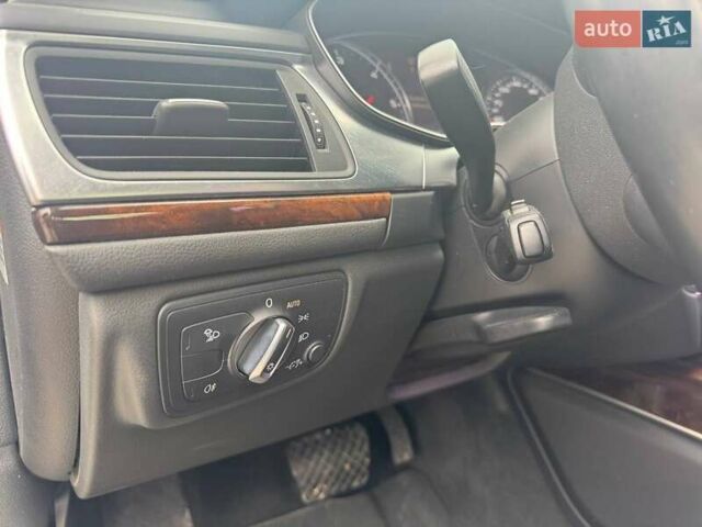 Сірий Ауді А6, об'ємом двигуна 3 л та пробігом 156 тис. км за 13300 $, фото 7 на Automoto.ua