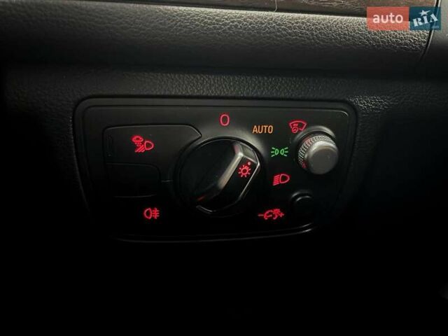 Сірий Ауді А6, об'ємом двигуна 3 л та пробігом 258 тис. км за 13490 $, фото 23 на Automoto.ua