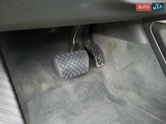 Сірий Ауді А6, об'ємом двигуна 2 л та пробігом 133 тис. км за 17500 $, фото 15 на Automoto.ua