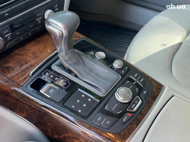 Сірий Ауді А6, об'ємом двигуна 3 л та пробігом 221 тис. км за 16590 $, фото 16 на Automoto.ua
