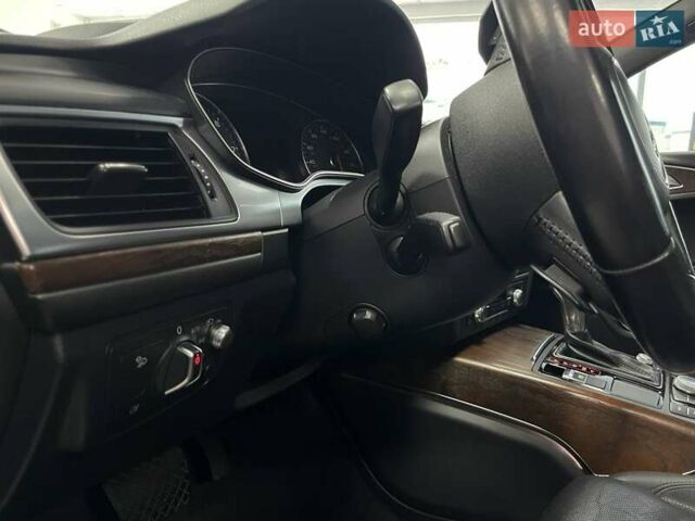 Сірий Ауді А6, об'ємом двигуна 3 л та пробігом 258 тис. км за 13490 $, фото 24 на Automoto.ua