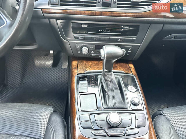 Сірий Ауді А6, об'ємом двигуна 3 л та пробігом 304 тис. км за 11200 $, фото 13 на Automoto.ua