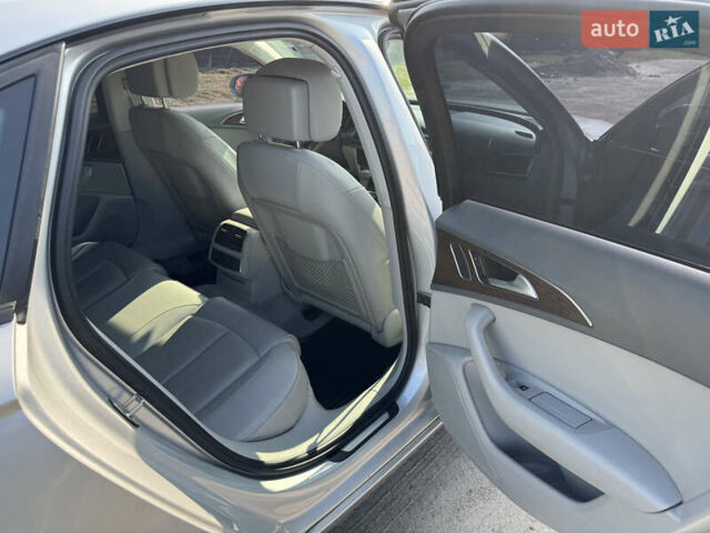 Сірий Ауді А6, об'ємом двигуна 3 л та пробігом 168 тис. км за 13500 $, фото 21 на Automoto.ua