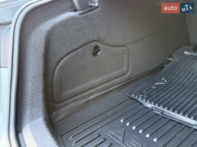 Сірий Ауді А6, об'ємом двигуна 3 л та пробігом 199 тис. км за 23500 $, фото 57 на Automoto.ua