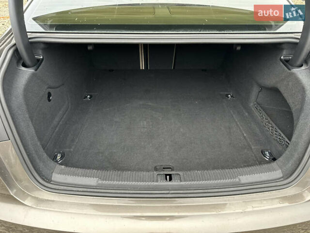 Серый Ауди А6, объемом двигателя 2 л и пробегом 161 тыс. км за 12500 $, фото 4 на Automoto.ua