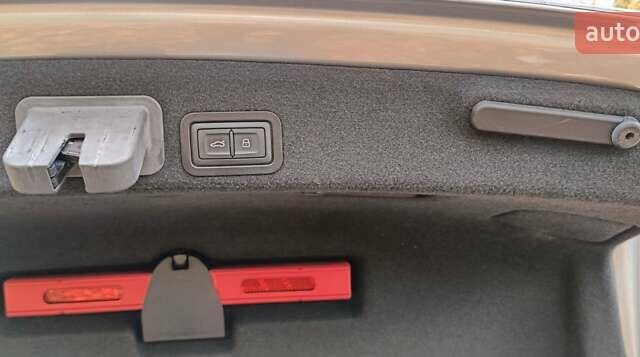 Ауді А6 2015 у Белой Церкве на Automoto.ua Сірий Ауді А6, об'ємом двигуна 3 л та пробігом 78 тис. км за 25200 $, фото 54 на Automoto.ua