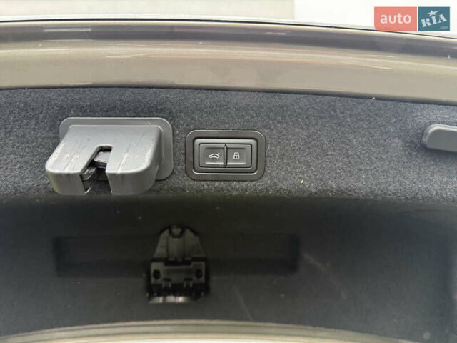 Сірий Ауді А6, об'ємом двигуна 2.97 л та пробігом 205 тис. км за 19300 $, фото 33 на Automoto.ua