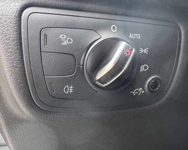 Ауді А6 2015 у Виноградове на Automoto.ua Сірий Ауді А6, об'ємом двигуна 2 л та пробігом 181 тис. км за 20400 $, фото 46 на Automoto.ua