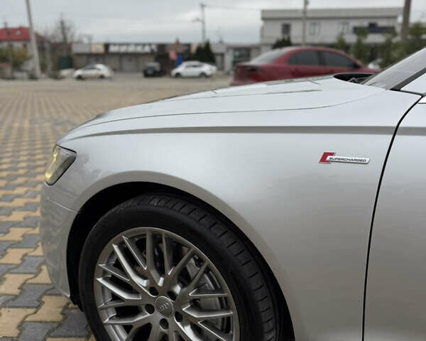 Сірий Ауді А6, об'ємом двигуна 3 л та пробігом 282 тис. км за 12000 $, фото 10 на Automoto.ua