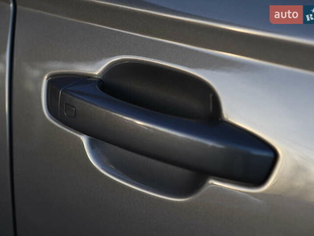 Серый Ауди А6, объемом двигателя 2.97 л и пробегом 216 тыс. км за 21999 $, фото 18 на Automoto.ua