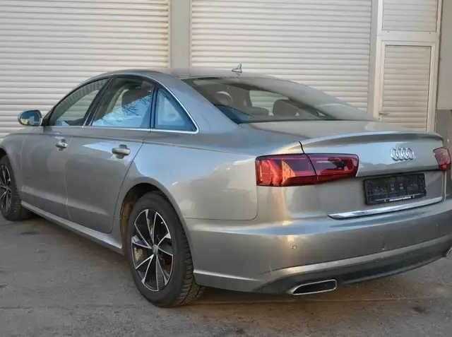 Серый Ауди А6, объемом двигателя 2 л и пробегом 168 тыс. км за 13000 $, фото 2 на Automoto.ua