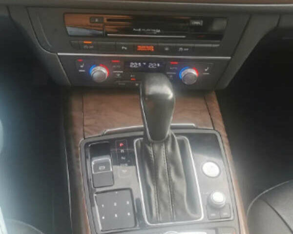 Сірий Ауді А6, об'ємом двигуна 1.98 л та пробігом 198 тис. км за 18000 $, фото 13 на Automoto.ua