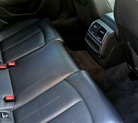 Сірий Ауді А6, об'ємом двигуна 3 л та пробігом 105 тис. км за 25000 $, фото 5 на Automoto.ua