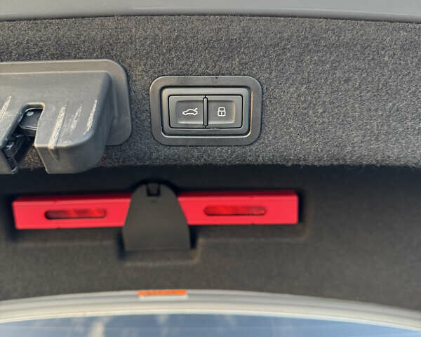 Сірий Ауді А6, об'ємом двигуна 1.97 л та пробігом 154 тис. км за 25000 $, фото 33 на Automoto.ua