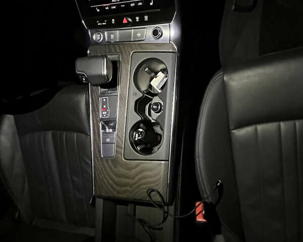 Серый Ауди А6, объемом двигателя 1.98 л и пробегом 140 тыс. км за 30500 $, фото 17 на Automoto.ua