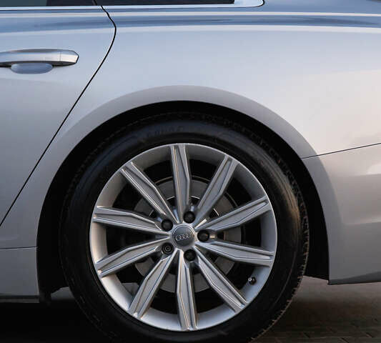 Сірий Ауді А6, об'ємом двигуна 2.97 л та пробігом 294 тис. км за 29999 $, фото 28 на Automoto.ua