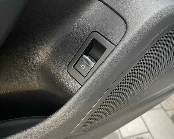 Серый Ауди А6, объемом двигателя 1.98 л и пробегом 146 тыс. км за 28500 $, фото 13 на Automoto.ua