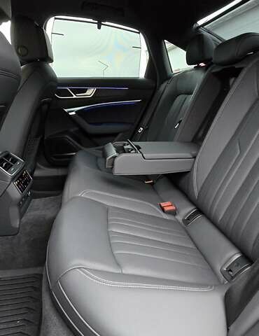 Сірий Ауді А6, об'ємом двигуна 3 л та пробігом 175 тис. км за 35500 $, фото 51 на Automoto.ua