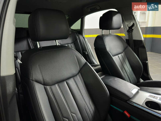 Серый Ауди А6, объемом двигателя 3 л и пробегом 55 тыс. км за 59999 $, фото 59 на Automoto.ua