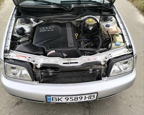 Сірий Ауді А6, об'ємом двигуна 2.5 л та пробігом 285 тис. км за 4000 $, фото 5 на Automoto.ua