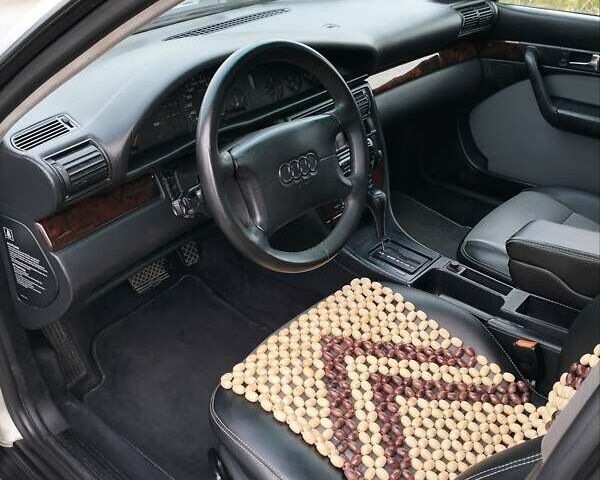 Сірий Ауді А6, об'ємом двигуна 2.5 л та пробігом 285 тис. км за 4000 $, фото 15 на Automoto.ua