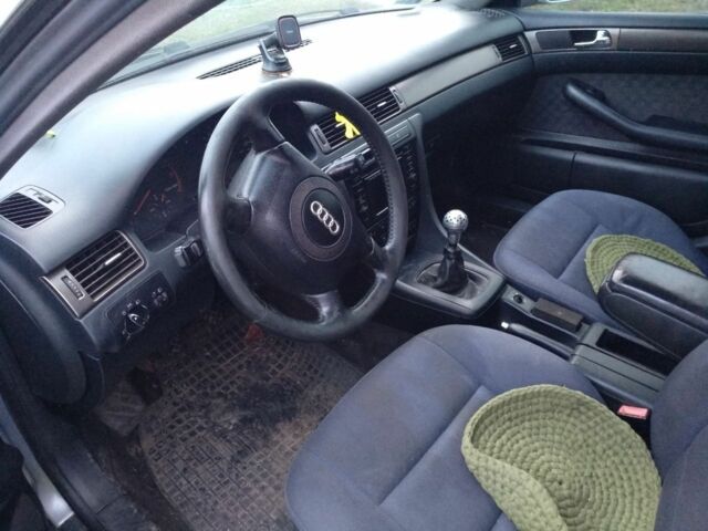 Серый Ауди А6, объемом двигателя 2.5 л и пробегом 290 тыс. км за 1300 $, фото 2 на Automoto.ua