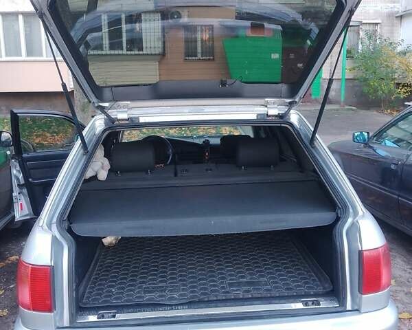 Серый Ауди А6, объемом двигателя 2.6 л и пробегом 418 тыс. км за 4900 $, фото 4 на Automoto.ua