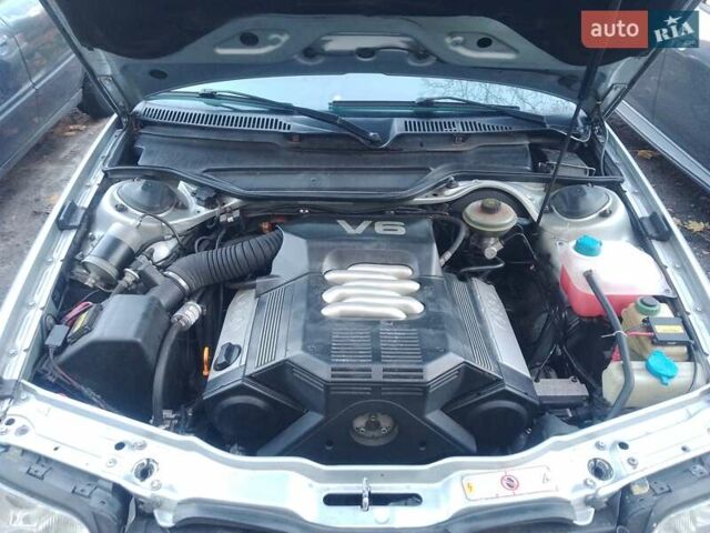 Серый Ауди А6, объемом двигателя 2.6 л и пробегом 418 тыс. км за 4900 $, фото 6 на Automoto.ua