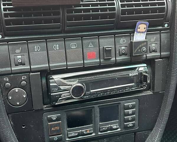 Серый Ауди А6, объемом двигателя 2.6 л и пробегом 479 тыс. км за 3500 $, фото 15 на Automoto.ua