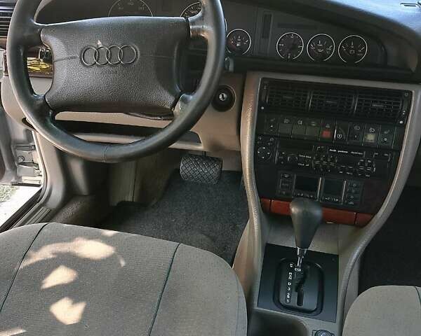 Сірий Ауді А6, об'ємом двигуна 2.6 л та пробігом 352 тис. км за 5000 $, фото 20 на Automoto.ua